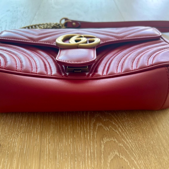 Gucci Marmont Red Authentic Crossbody Shoulder Bag with Heart on Back NWOT - Picture 5 of 16